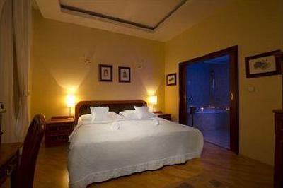 фото отеля Louren Hotel & Apartments