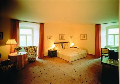 фото отеля Artis Hotel Schloss Krumbach