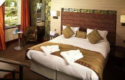 фото отеля Cheltenham Chase Hotel Brockworth