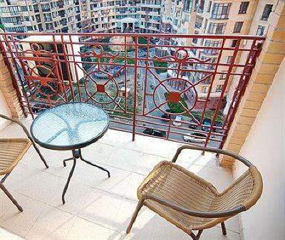 фото отеля Hotel and Apartments Corona