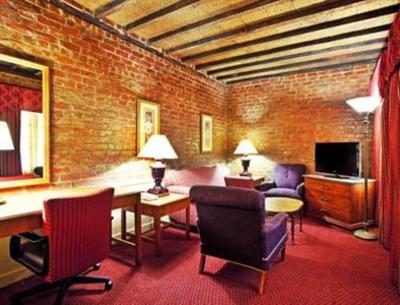 фото отеля Holiday Inn New Orleans - Chateau Lemoyne
