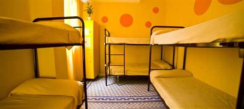 фото отеля Purple Nest Hostel