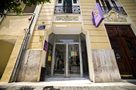 фото отеля Purple Nest Hostel