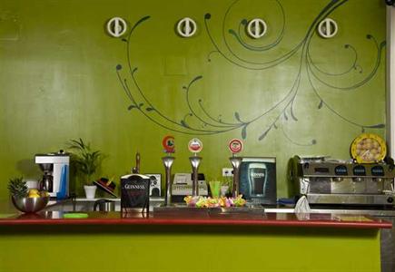фото отеля Purple Nest Hostel