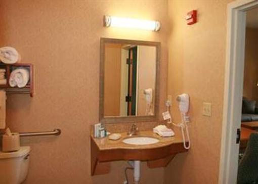 фото отеля Hampton Inn & Suites Canton