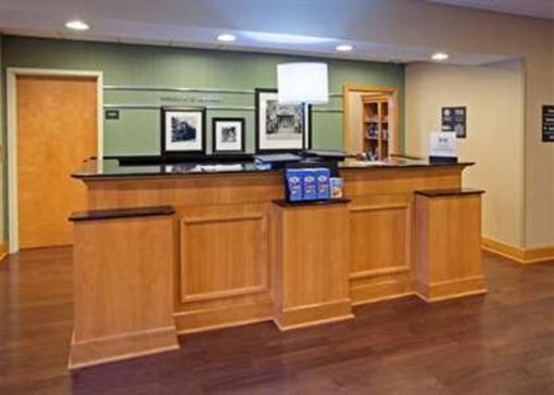 фото отеля Hampton Inn & Suites Canton