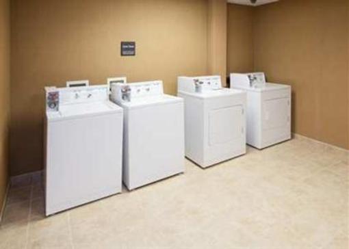 фото отеля Hampton Inn & Suites Canton