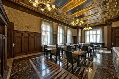 фото отеля Platinum Palace Hotel