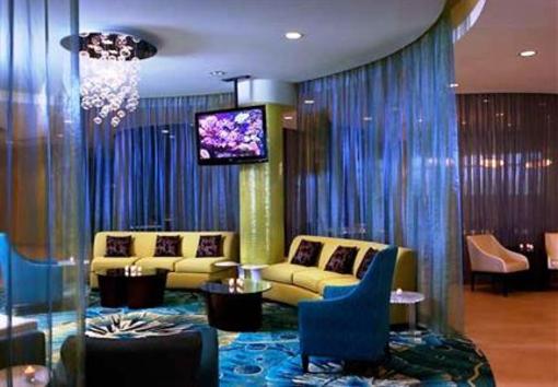 фото отеля SpringHill Suites Orlando at Seaworld