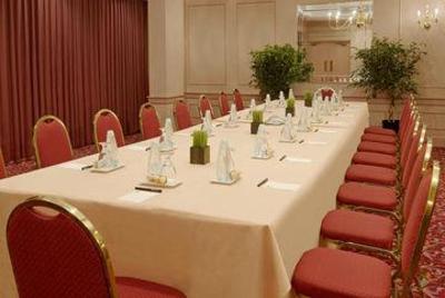 фото отеля Savoy Suites Hotel