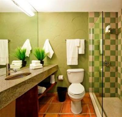 фото отеля Espanola Way Suites