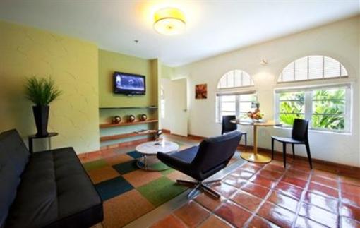фото отеля Espanola Way Suites