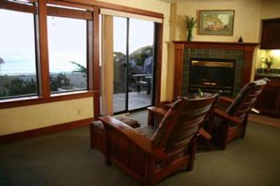 фото отеля Elk Cove Inn