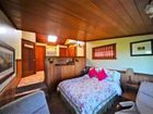 фото отеля Elk Cove Inn
