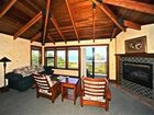 фото отеля Elk Cove Inn