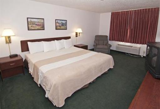 фото отеля Americas Best Value Inn Zumbrota