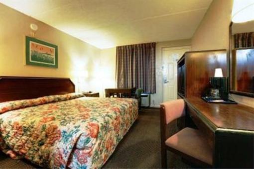 фото отеля Americas Best Value Inn Bainbridge