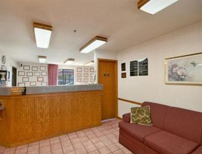 фото отеля Super 8 Motel Watseka
