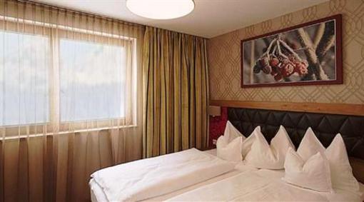 фото отеля Hotel Rettenberg Kolsass