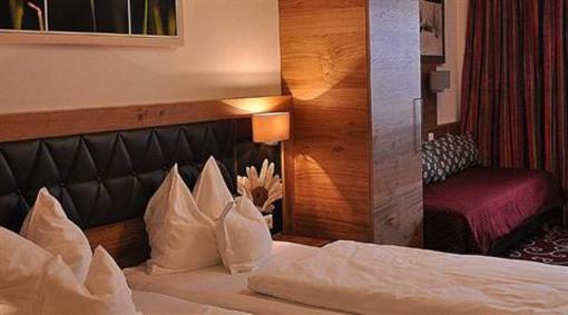 фото отеля Hotel Rettenberg Kolsass