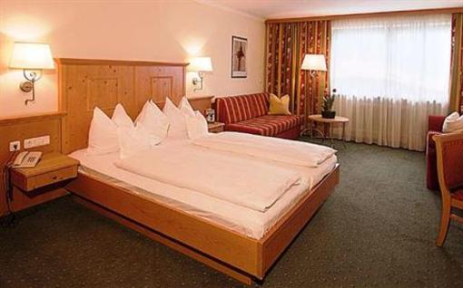 фото отеля Hotel Rettenberg Kolsass