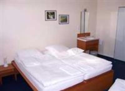фото отеля St Elisabeth Hostel Berlin