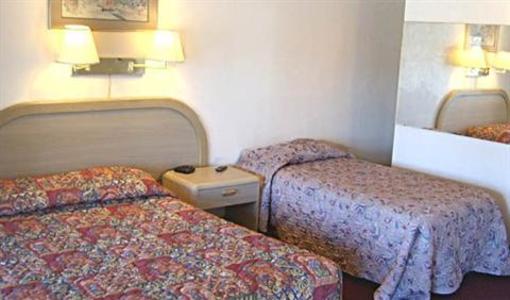 фото отеля Villa West Motel