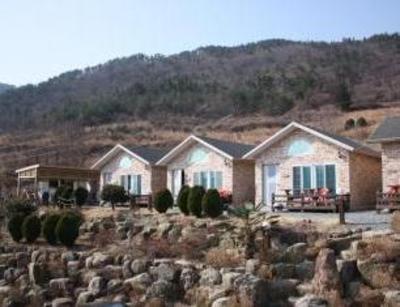 фото отеля Hanuri Pension