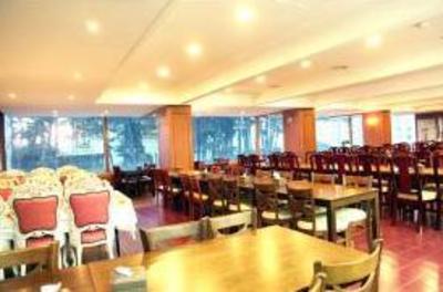 фото отеля New Island Tourist Hotel