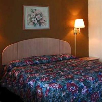 фото отеля Travelers Budget Inn