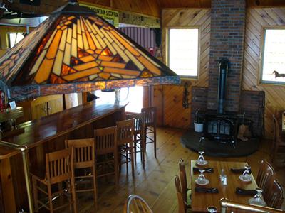 фото отеля Three Stallion Inn