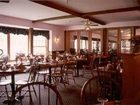 фото отеля Three Stallion Inn