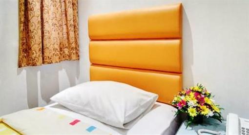 фото отеля Rose Cottage Hotel Taman Daya