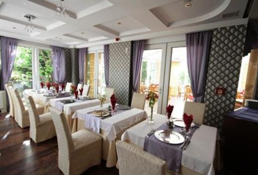 фото отеля Kek Duna Wellness Hotel