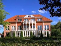 Kek Duna Wellness Hotel