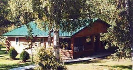 фото отеля Daniels Lake Lodge Bed and Breakfast