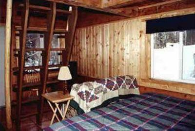 фото отеля Daniels Lake Lodge Bed and Breakfast