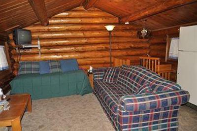 фото отеля Daniels Lake Lodge Bed and Breakfast