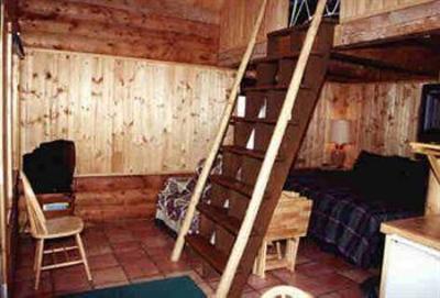 фото отеля Daniels Lake Lodge Bed and Breakfast