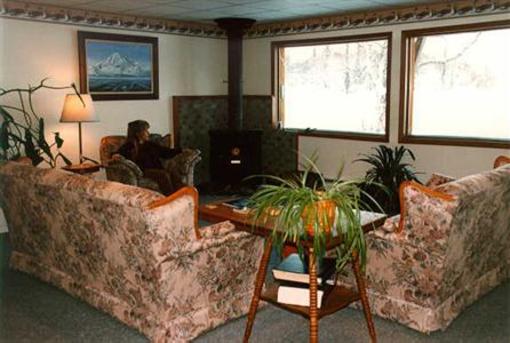 фото отеля Daniels Lake Lodge Bed and Breakfast