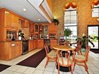 фото отеля BEST WESTERN Pearland Inn