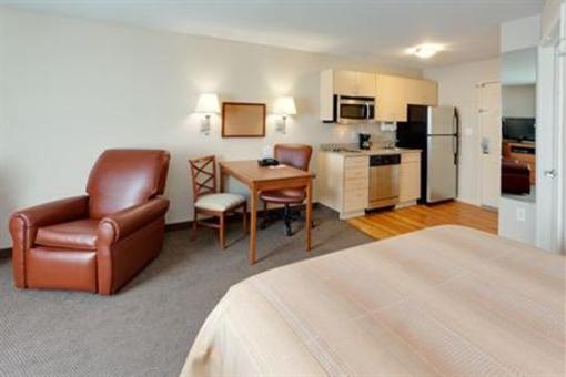 фото отеля Candlewood Suites Leray-Watertown