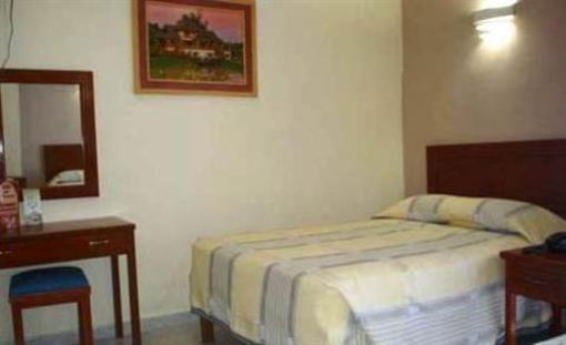 фото отеля El Espanol Hotel Merida