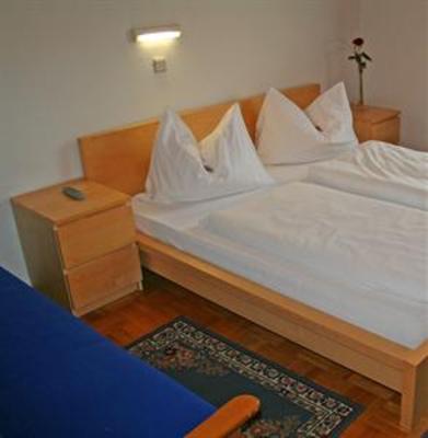 фото отеля Hotel Garni Wilder Mann Linz