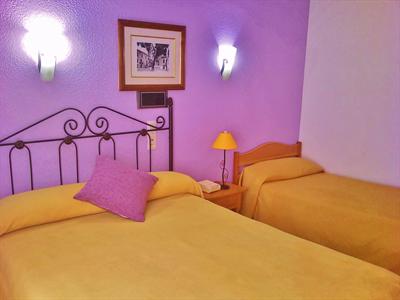 фото отеля Hostal San Sebastian