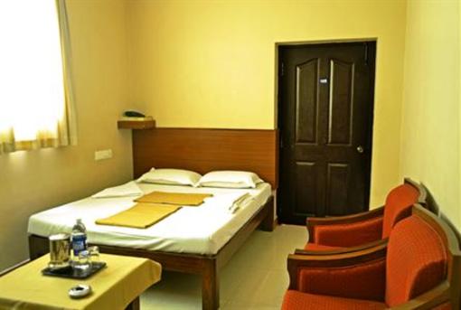 фото отеля Raj Residency Pondicherry