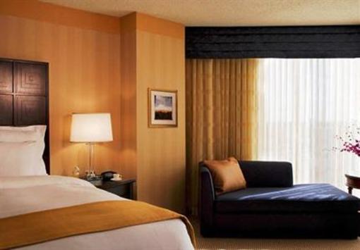 фото отеля Renaissance Houston Hotel Greenway Plaza