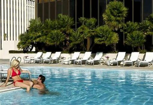 фото отеля Renaissance Houston Hotel Greenway Plaza
