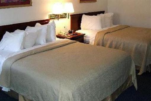 фото отеля Quality Inn at Fort Lee