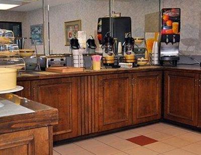 фото отеля Quality Inn at Fort Lee